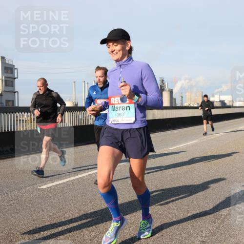 03.10.2025 - Köhlbrandbrückenlauf Lena Gebhardt http://msf.ph/oto/9117066 03.10.2025 09:44:18 Position 2 1383 meine-sportfotos.de