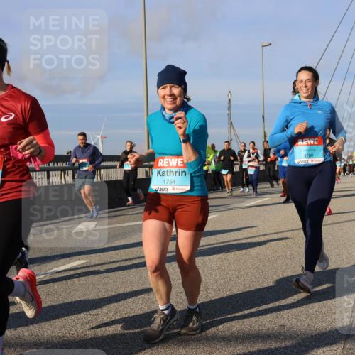 03.10.2025 - Köhlbrandbrückenlauf Strokosch-Dieckow http://msf.ph/oto/9117145 03.10.2025 09:50:28 Position 2 1591, 1754, 3788 meine-sportfotos.de