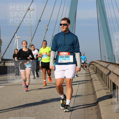 03.10.2025 - Köhlbrandbrückenlauf Strokosch-Dieckow http://msf.ph/oto/9117216 03.10.2025 09:50:33 Position 2 3180 meine-sportfotos.de