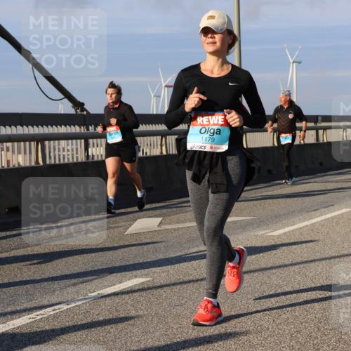 03.10.2025 - Köhlbrandbrückenlauf Strokosch-Dieckow http://msf.ph/oto/9117233 03.10.2025 09:50:35 Position 2 1137, 1179 meine-sportfotos.de