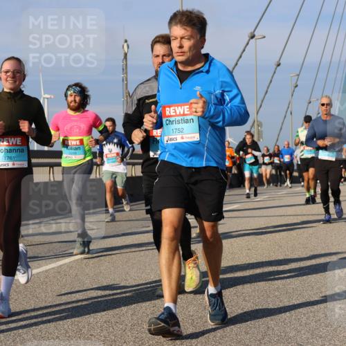03.10.2025 - Köhlbrandbrückenlauf Strokosch-Dieckow http://msf.ph/oto/9117259 03.10.2025 09:50:40 Position 2 2758, 1761, 2209, 1752 meine-sportfotos.de