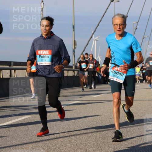 03.10.2025 - Köhlbrandbrückenlauf Strokosch-Dieckow http://msf.ph/oto/9117307 03.10.2025 09:50:47 Position 2 2719, 2902 meine-sportfotos.de