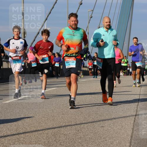 03.10.2025 - Köhlbrandbrückenlauf Strokosch-Dieckow http://msf.ph/oto/9117652 03.10.2025 09:51:23 Position 2 1693, 1573 meine-sportfotos.de