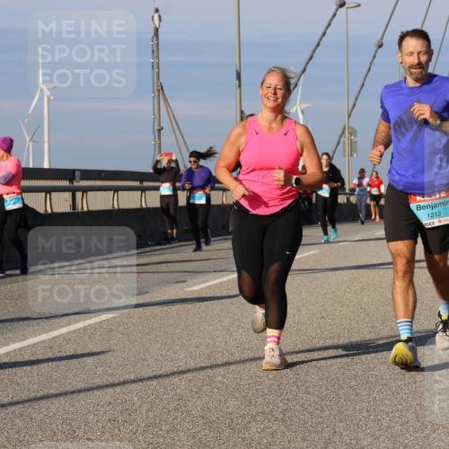 03.10.2025 - Köhlbrandbrückenlauf Strokosch-Dieckow http://msf.ph/oto/9117713 03.10.2025 09:51:29 Position 2 3252, 1212, 2949 meine-sportfotos.de