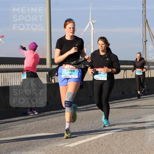 03.10.2025 - Köhlbrandbrückenlauf Strokosch-Dieckow http://msf.ph/oto/9117771 03.10.2025 09:51:34 Position 2 83, 3081, 2118 meine-sportfotos.de