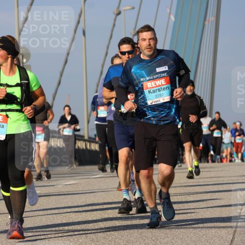 03.10.2025 - Köhlbrandbrückenlauf Strokosch-Dieckow http://msf.ph/oto/9117800 03.10.2025 09:51:38 Position 2 446, 1956, 2287 meine-sportfotos.de