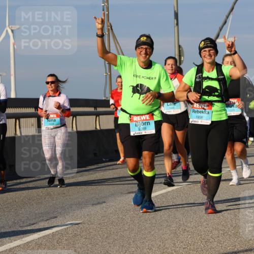 03.10.2025 - Köhlbrandbrückenlauf Strokosch-Dieckow http://msf.ph/oto/9117829 03.10.2025 09:51:40 Position 2 1671, 1659, 2089, 1446, 1956, 1529, 1 meine-sportfotos.de