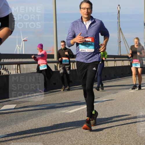 03.10.2025 - Köhlbrandbrückenlauf Strokosch-Dieckow http://msf.ph/oto/9117913 03.10.2025 09:51:47 Position 2 1556, 1743 meine-sportfotos.de