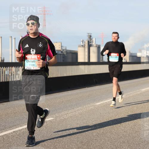 03.10.2025 - Köhlbrandbrückenlauf Lena Gebhardt http://msf.ph/oto/9118023 03.10.2025 09:44:36 Position 2 1109, 1197 meine-sportfotos.de