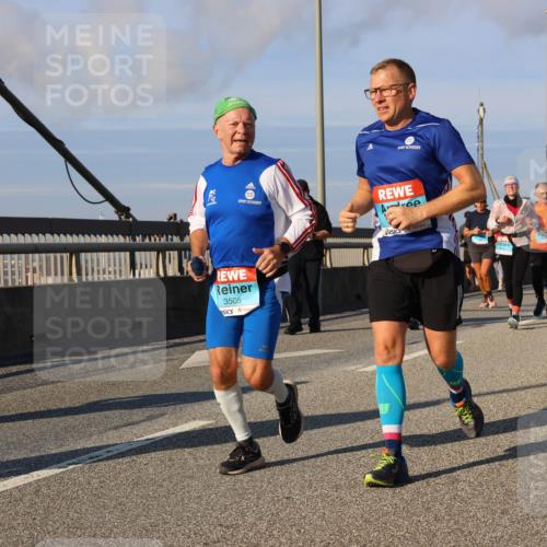 03.10.2025 - Köhlbrandbrückenlauf Strokosch-Dieckow http://msf.ph/oto/9118139 03.10.2025 09:52:10 Position 2 3505 meine-sportfotos.de