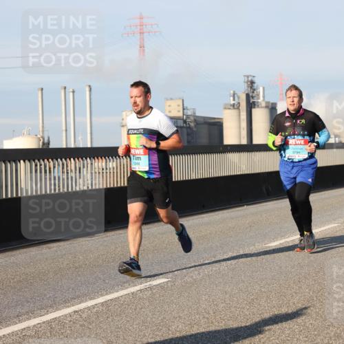 03.10.2025 - Köhlbrandbrückenlauf Lena Gebhardt http://msf.ph/oto/9118242 03.10.2025 09:44:41 Position 2 1248, 3794 meine-sportfotos.de