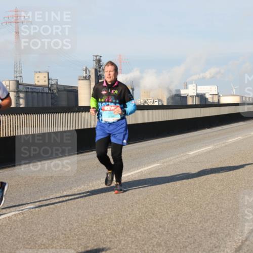 03.10.2025 - Köhlbrandbrückenlauf Lena Gebhardt http://msf.ph/oto/9118251 03.10.2025 09:44:41 Position 2 1248, 3794 meine-sportfotos.de