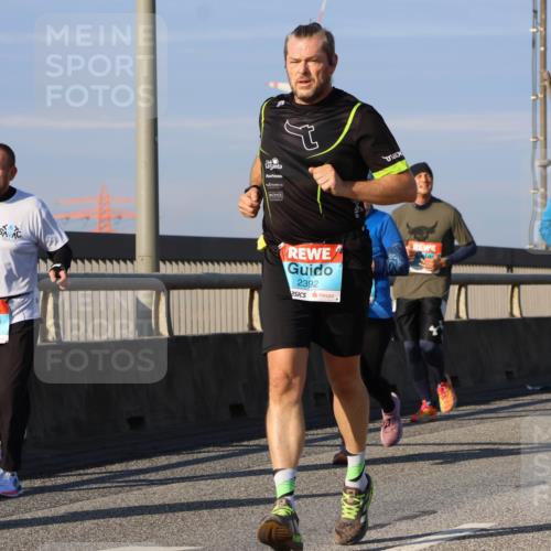 03.10.2025 - Köhlbrandbrückenlauf Strokosch-Dieckow http://msf.ph/oto/9118271 03.10.2025 09:52:24 Position 2 3698, 2392, 3450 meine-sportfotos.de