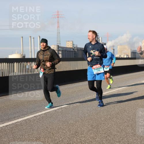 03.10.2025 - Köhlbrandbrückenlauf Lena Gebhardt http://msf.ph/oto/9118520 03.10.2025 09:44:51 Position 2 1262, 1082 meine-sportfotos.de