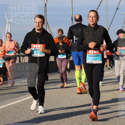 03.10.2025 - Köhlbrandbrückenlauf Strokosch-Dieckow http://msf.ph/oto/9118644 03.10.2025 09:52:38 Position 2 2867, 3557, 1615, 293 meine-sportfotos.de