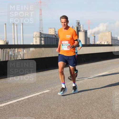 03.10.2025 - Köhlbrandbrückenlauf Lena Gebhardt http://msf.ph/oto/9118662 03.10.2025 09:44:58 Position 2 1315 meine-sportfotos.de