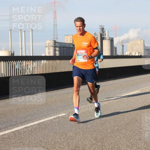 03.10.2025 - Köhlbrandbrückenlauf Lena Gebhardt http://msf.ph/oto/9118668 03.10.2025 09:44:58 Position 2 1315 meine-sportfotos.de