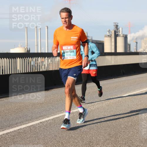 03.10.2025 - Köhlbrandbrückenlauf Lena Gebhardt http://msf.ph/oto/9118682 03.10.2025 09:44:58 Position 2 1315 meine-sportfotos.de