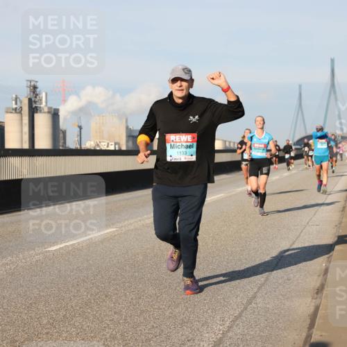 03.10.2025 - Köhlbrandbrückenlauf Lena Gebhardt http://msf.ph/oto/9118917 03.10.2025 09:45:04 Position 2 1133 meine-sportfotos.de