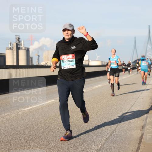 03.10.2025 - Köhlbrandbrückenlauf Lena Gebhardt http://msf.ph/oto/9118942 03.10.2025 09:45:04 Position 2 1133 meine-sportfotos.de