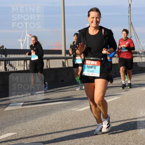 03.10.2025 - Köhlbrandbrückenlauf Strokosch-Dieckow http://msf.ph/oto/9119085 03.10.2025 09:52:44 Position 2 2349 meine-sportfotos.de
