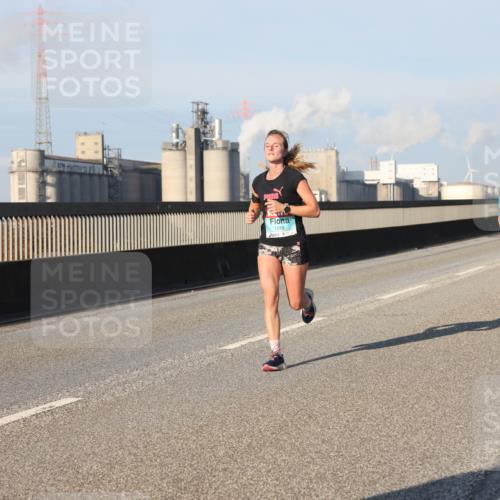 03.10.2025 - Köhlbrandbrückenlauf Lena Gebhardt http://msf.ph/oto/9119150 03.10.2025 09:45:08 Position 2 1018, 3317 meine-sportfotos.de