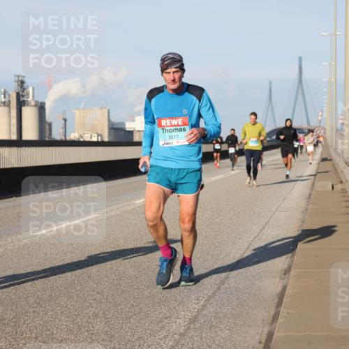 03.10.2025 - Köhlbrandbrückenlauf Lena Gebhardt http://msf.ph/oto/9119187 03.10.2025 09:45:09 Position 2 8, 3317 meine-sportfotos.de
