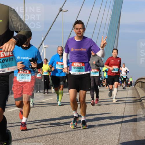 03.10.2025 - Köhlbrandbrückenlauf Strokosch-Dieckow http://msf.ph/oto/9119233 03.10.2025 09:53:02 Position 2 2965, 1815, 2984 meine-sportfotos.de