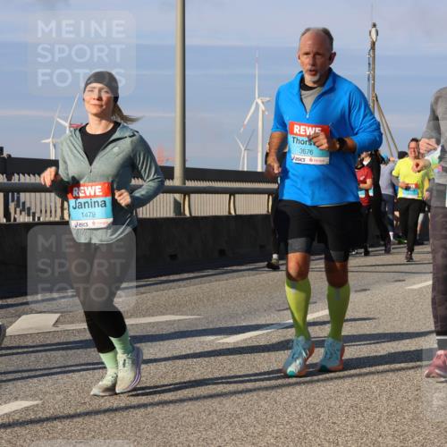 03.10.2025 - Köhlbrandbrückenlauf Strokosch-Dieckow http://msf.ph/oto/9119275 03.10.2025 09:53:06 Position 2 051, 1479, 3676, 2421 meine-sportfotos.de