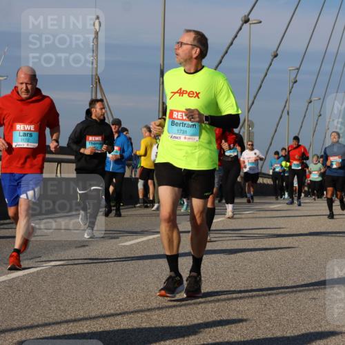03.10.2025 - Köhlbrandbrückenlauf Strokosch-Dieckow http://msf.ph/oto/9119377 03.10.2025 09:53:15 Position 2 1731, 3172 meine-sportfotos.de