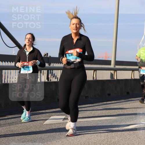03.10.2025 - Köhlbrandbrückenlauf Strokosch-Dieckow http://msf.ph/oto/9119466 03.10.2025 09:53:21 Position 2 2270 meine-sportfotos.de