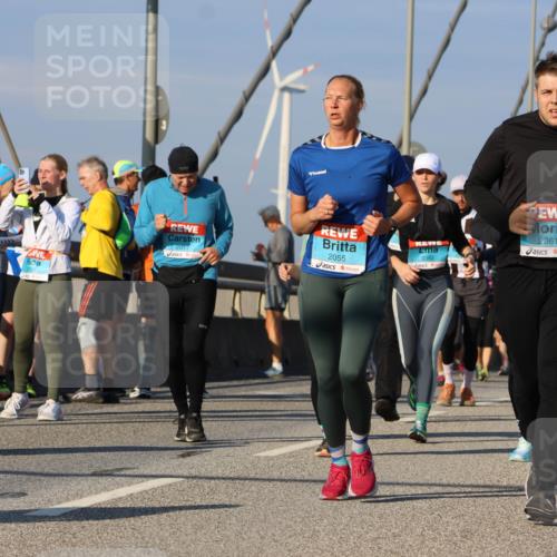 03.10.2025 - Köhlbrandbrückenlauf Strokosch-Dieckow http://msf.ph/oto/9119492 03.10.2025 09:53:24 Position 2 2817, 2055, 2361, 3382 meine-sportfotos.de