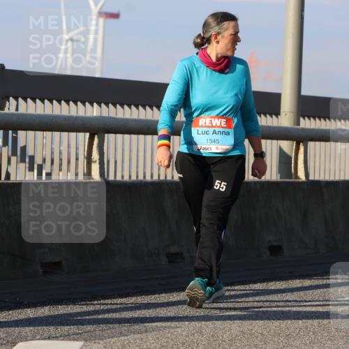 03.10.2025 - Köhlbrandbrückenlauf Strokosch-Dieckow http://msf.ph/oto/9119512 03.10.2025 09:53:27 Position 2 1545, 55 meine-sportfotos.de