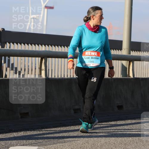 03.10.2025 - Köhlbrandbrückenlauf Strokosch-Dieckow http://msf.ph/oto/9119516 03.10.2025 09:53:27 Position 2 1545, 55 meine-sportfotos.de