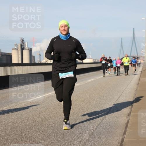 03.10.2025 - Köhlbrandbrückenlauf Lena Gebhardt http://msf.ph/oto/9119557 03.10.2025 09:45:23 Position 2 2940 meine-sportfotos.de