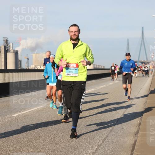 03.10.2025 - Köhlbrandbrückenlauf Lena Gebhardt http://msf.ph/oto/9119610 03.10.2025 09:45:30 Position 2 2889 meine-sportfotos.de