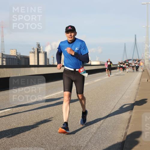 03.10.2025 - Köhlbrandbrückenlauf Lena Gebhardt http://msf.ph/oto/9119671 03.10.2025 09:45:33 Position 2 3650 meine-sportfotos.de