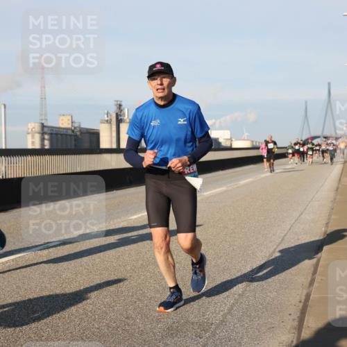 03.10.2025 - Köhlbrandbrückenlauf Lena Gebhardt http://msf.ph/oto/9119675 03.10.2025 09:45:33 Position 2 3650 meine-sportfotos.de