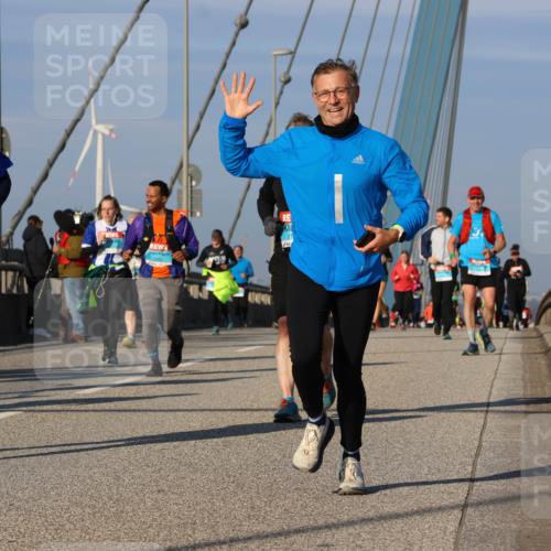 03.10.2025 - Köhlbrandbrückenlauf Strokosch-Dieckow http://msf.ph/oto/9119683 03.10.2025 09:53:49 Position 2 810, 2142 meine-sportfotos.de