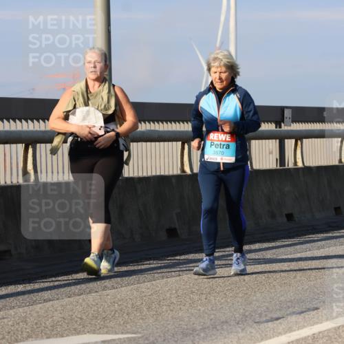 03.10.2025 - Köhlbrandbrückenlauf Strokosch-Dieckow http://msf.ph/oto/9119761 03.10.2025 09:53:58 Position 2 3570 meine-sportfotos.de