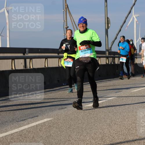 03.10.2025 - Köhlbrandbrückenlauf Strokosch-Dieckow http://msf.ph/oto/9119769 03.10.2025 09:53:59 Position 2 3570, 1547, 2674 meine-sportfotos.de