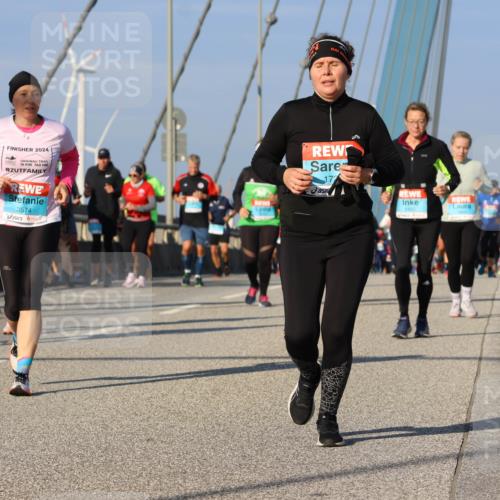 03.10.2025 - Köhlbrandbrückenlauf Strokosch-Dieckow http://msf.ph/oto/9119933 03.10.2025 09:54:13 Position 2 1329, 2024, 760, 3574, 172, 1463 meine-sportfotos.de