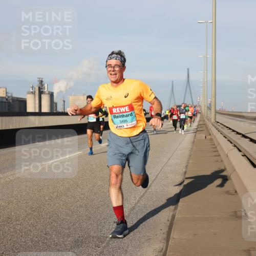 03.10.2025 - Köhlbrandbrückenlauf Lena Gebhardt http://msf.ph/oto/9120014 03.10.2025 09:45:49 Position 2 3495 meine-sportfotos.de
