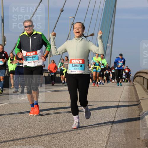 03.10.2025 - Köhlbrandbrückenlauf Strokosch-Dieckow http://msf.ph/oto/9120016 03.10.2025 09:54:19 Position 2 3620, 1954 meine-sportfotos.de