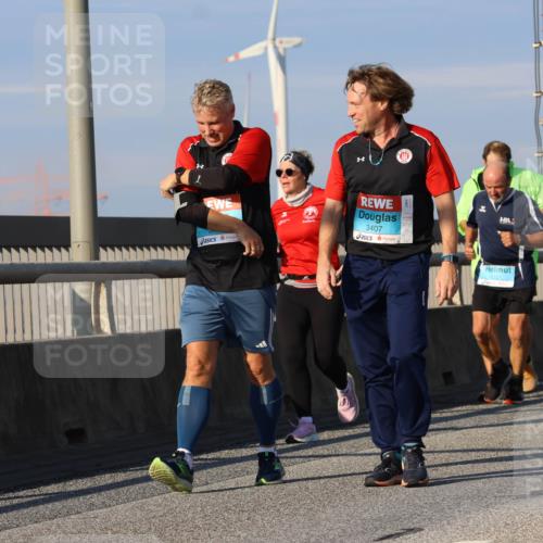 03.10.2025 - Köhlbrandbrückenlauf Strokosch-Dieckow http://msf.ph/oto/9120047 03.10.2025 09:54:24 Position 2 3407 meine-sportfotos.de