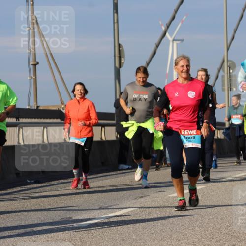 03.10.2025 - Köhlbrandbrückenlauf Strokosch-Dieckow http://msf.ph/oto/9120050 03.10.2025 09:54:26 Position 2 2943 meine-sportfotos.de