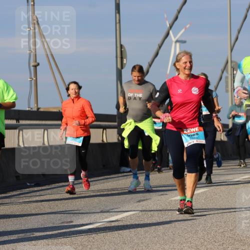 03.10.2025 - Köhlbrandbrückenlauf Strokosch-Dieckow http://msf.ph/oto/9120059 03.10.2025 09:54:26 Position 2 2943 meine-sportfotos.de