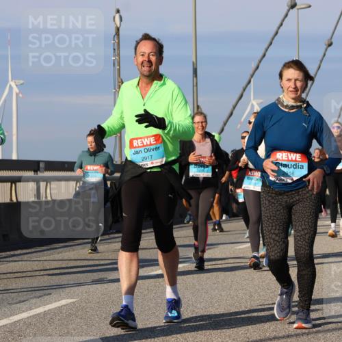 03.10.2025 - Köhlbrandbrückenlauf Strokosch-Dieckow http://msf.ph/oto/9120097 03.10.2025 09:54:33 Position 2 1827, 2917, 2218, 2916, 2217 meine-sportfotos.de