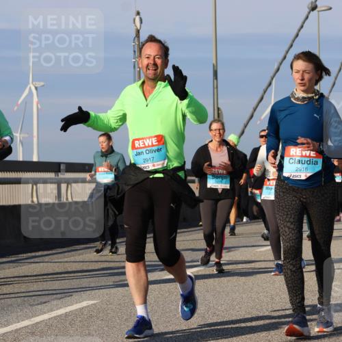 03.10.2025 - Köhlbrandbrückenlauf Strokosch-Dieckow http://msf.ph/oto/9120104 03.10.2025 09:54:33 Position 2 2097, 827, 2917, 2218, 22, 2916 meine-sportfotos.de