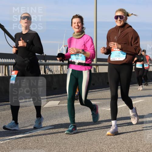 03.10.2025 - Köhlbrandbrückenlauf Strokosch-Dieckow http://msf.ph/oto/9120152 03.10.2025 09:54:40 Position 2 1585, 3770 meine-sportfotos.de